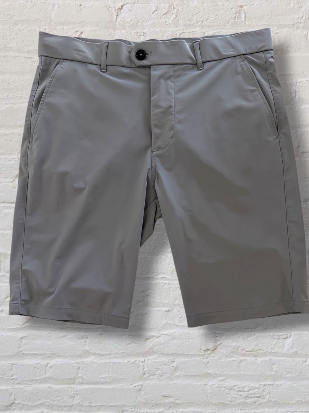 Greyson Men’s 32 Gray Performance Golf Shorts Stretch 9” Inseam